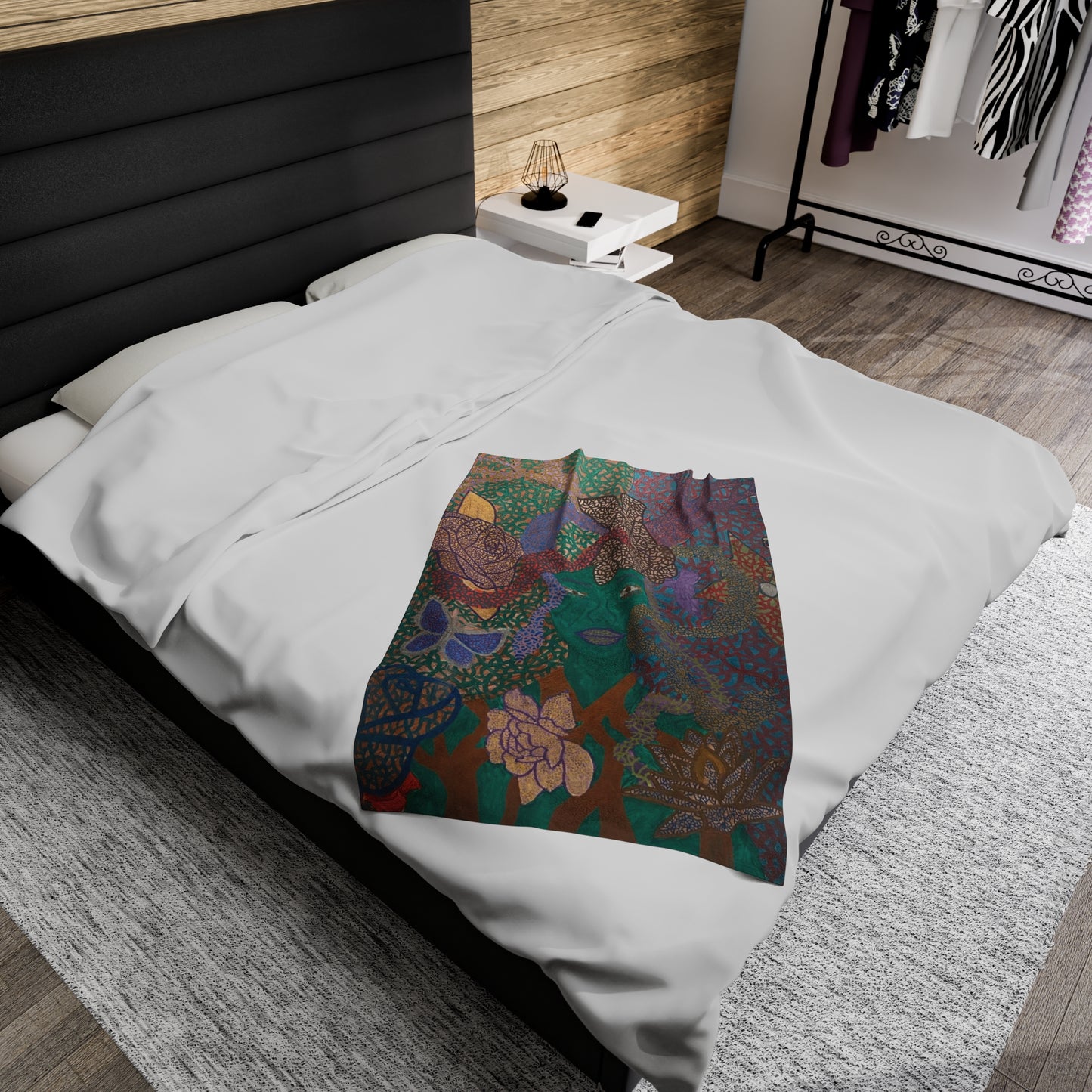 Medusa Velveteen Plush Blanket